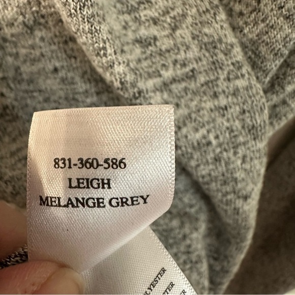 Rails Women’s Long Sleeve Leigh Melange Grey Studded V-Neck Size M GUC - Picture 7 of 8